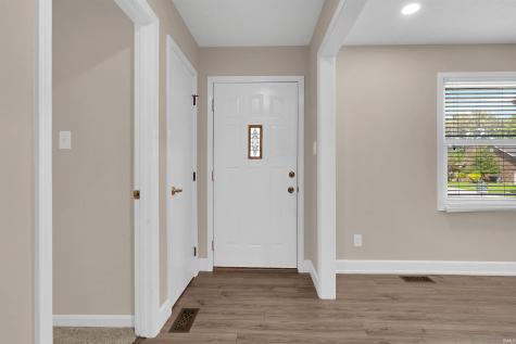 7517 Blackford Avenue Evansville IN 47715