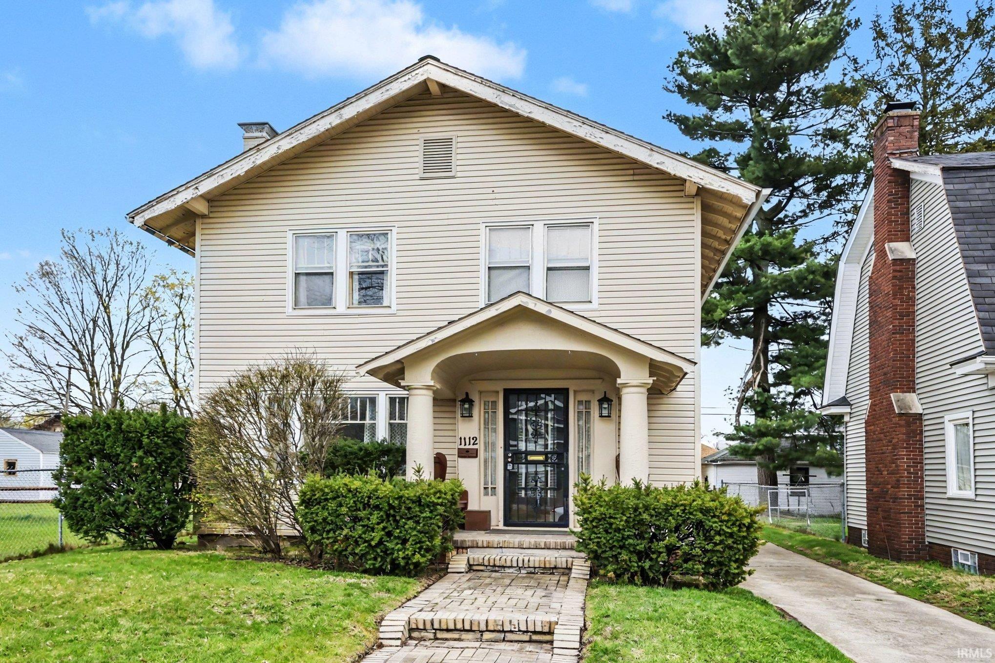 1112 Blaine Avenue South Bend IN 46616
