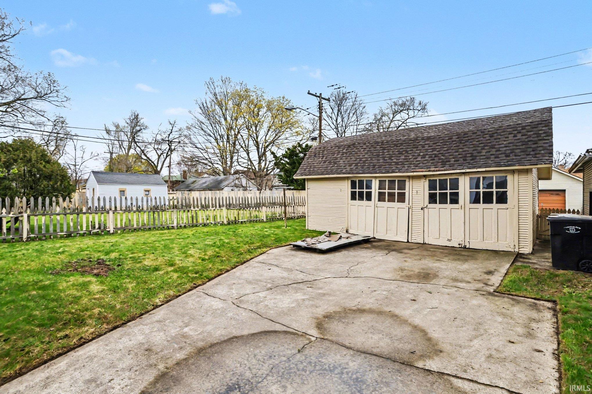 1112 Blaine Avenue South Bend IN 46616