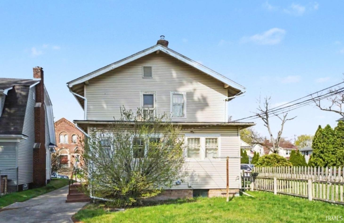 1112 Blaine Avenue South Bend IN 46616