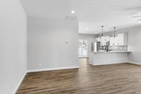 1053 E Wabash Street Frankfort IN 46041