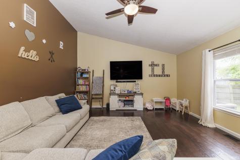 7815 W Logan Drive Yorktown IN 47396
