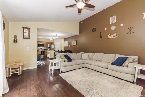 7815 W Logan Drive Yorktown IN 47396
