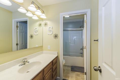 7815 W Logan Drive Yorktown IN 47396