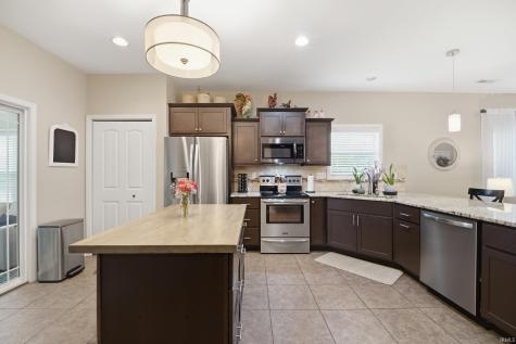 2481 Mondavi Boulevard Lafayette IN 47909