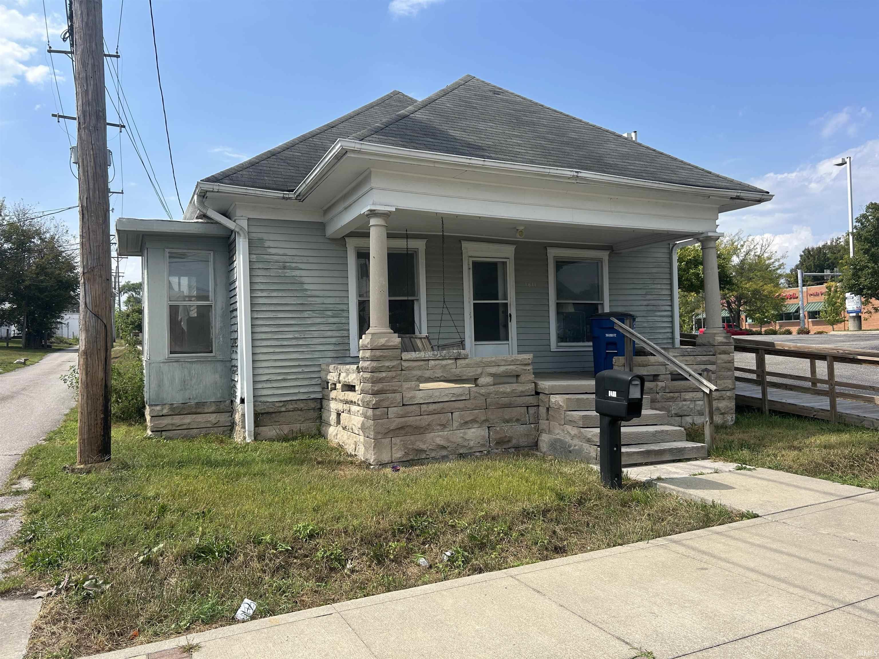 1611 L Street Bedford IN 47421