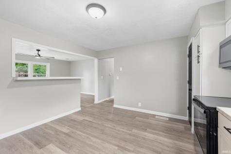 2915 Abbott Street Fort Wayne IN 46806
