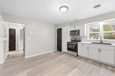 2915 Abbott Street Fort Wayne IN 46806