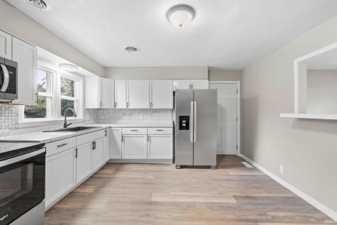 2915 Abbott Street Fort Wayne IN 46806