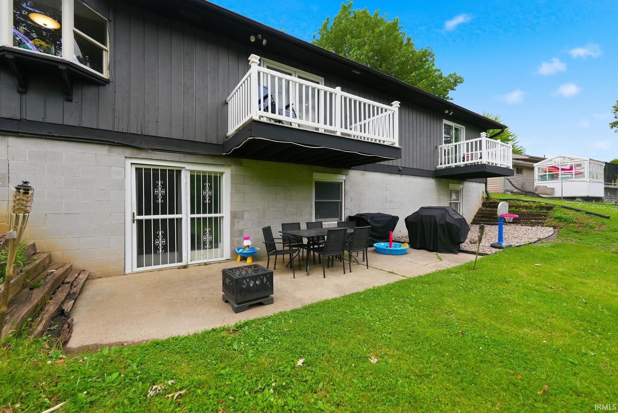 574 S Circle Drive Warsaw IN 46580