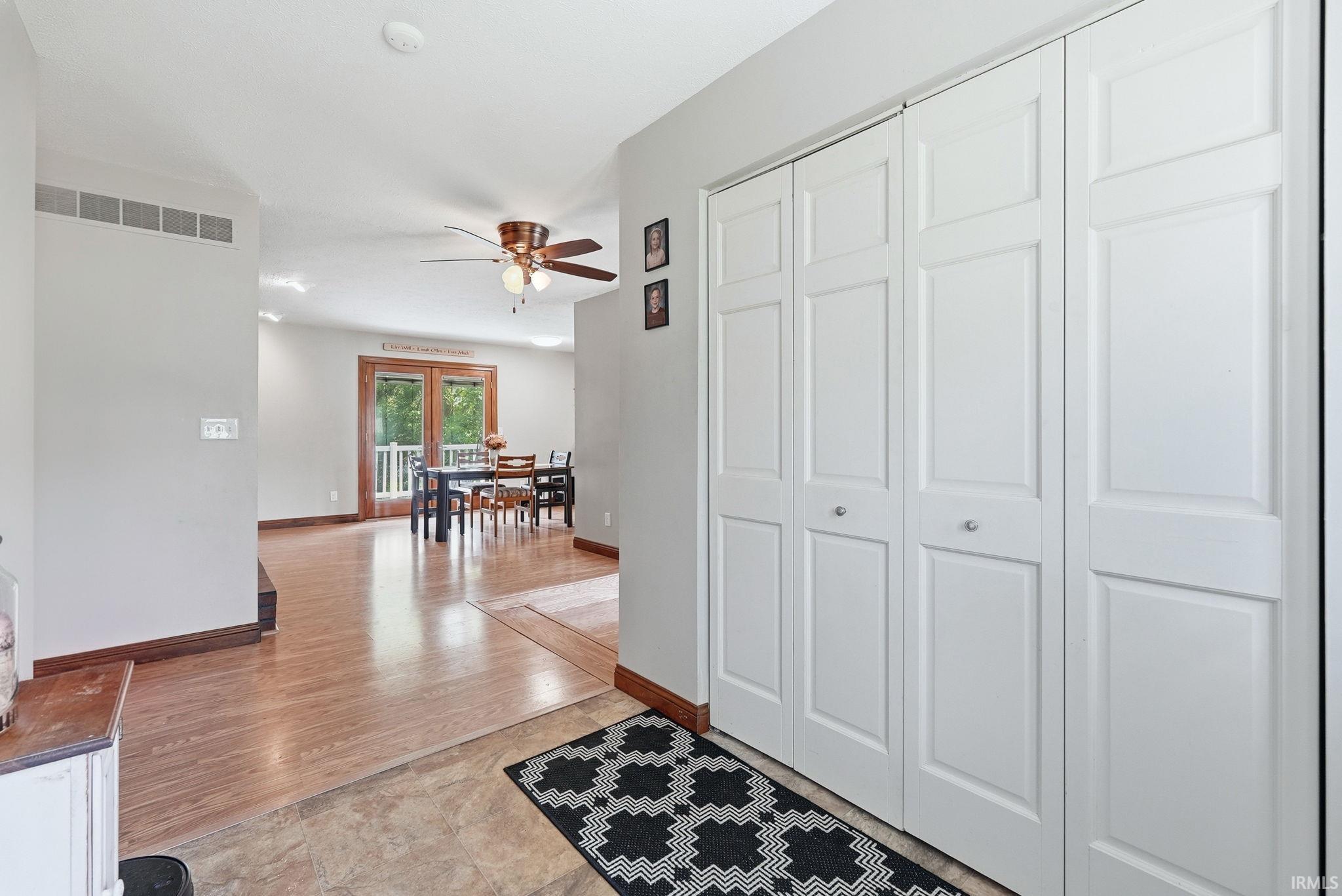 574 S Circle Drive Warsaw IN 46580