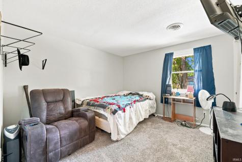 2002 Dominion Drive Fort Wayne IN 46815