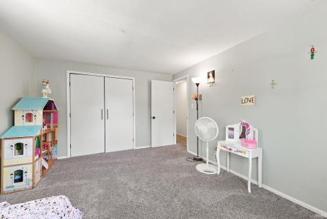 2002 Dominion Drive Fort Wayne IN 46815