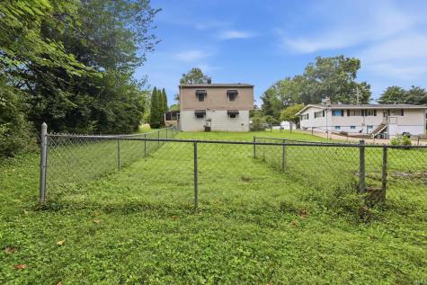 831 W Briarcliff Drive Bloomington IN 47404