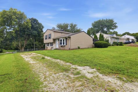 831 W Briarcliff Drive Bloomington IN 47404