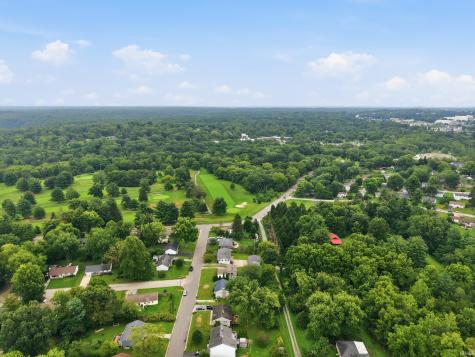 831 W Briarcliff Drive Bloomington IN 47404
