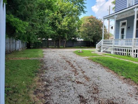 227 S 7th Street Vincennes IN 47591