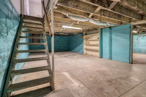 227 S 7th Street Vincennes IN 47591