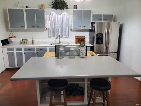 227 S 7th Street Vincennes IN 47591