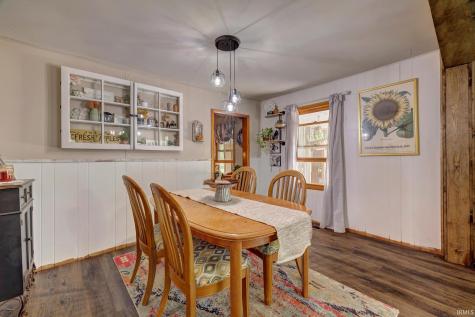 628 E Sand Hollar Road Bloomfield IN 47424