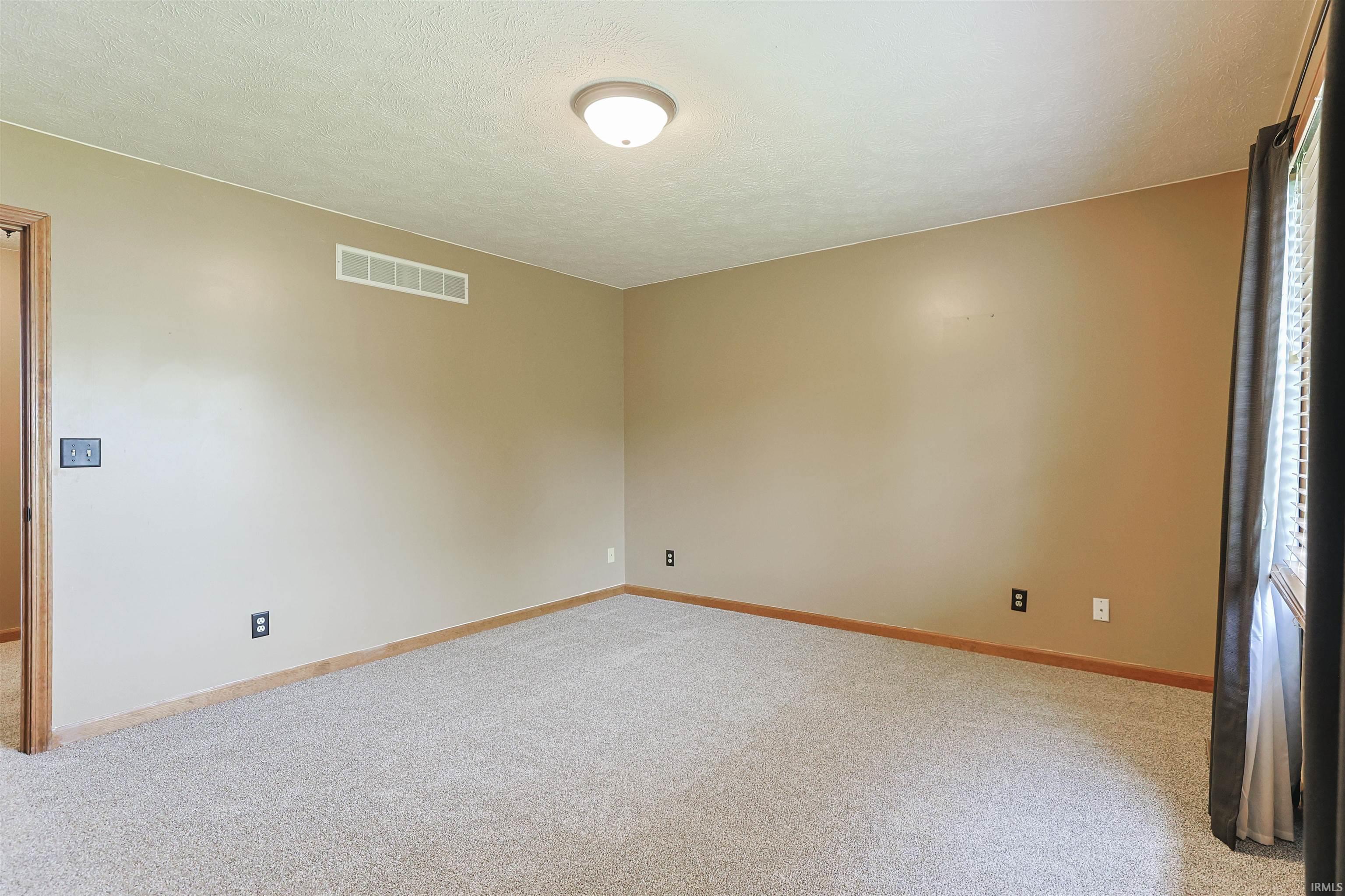 50820 Stonebridge Drive Granger IN 46530