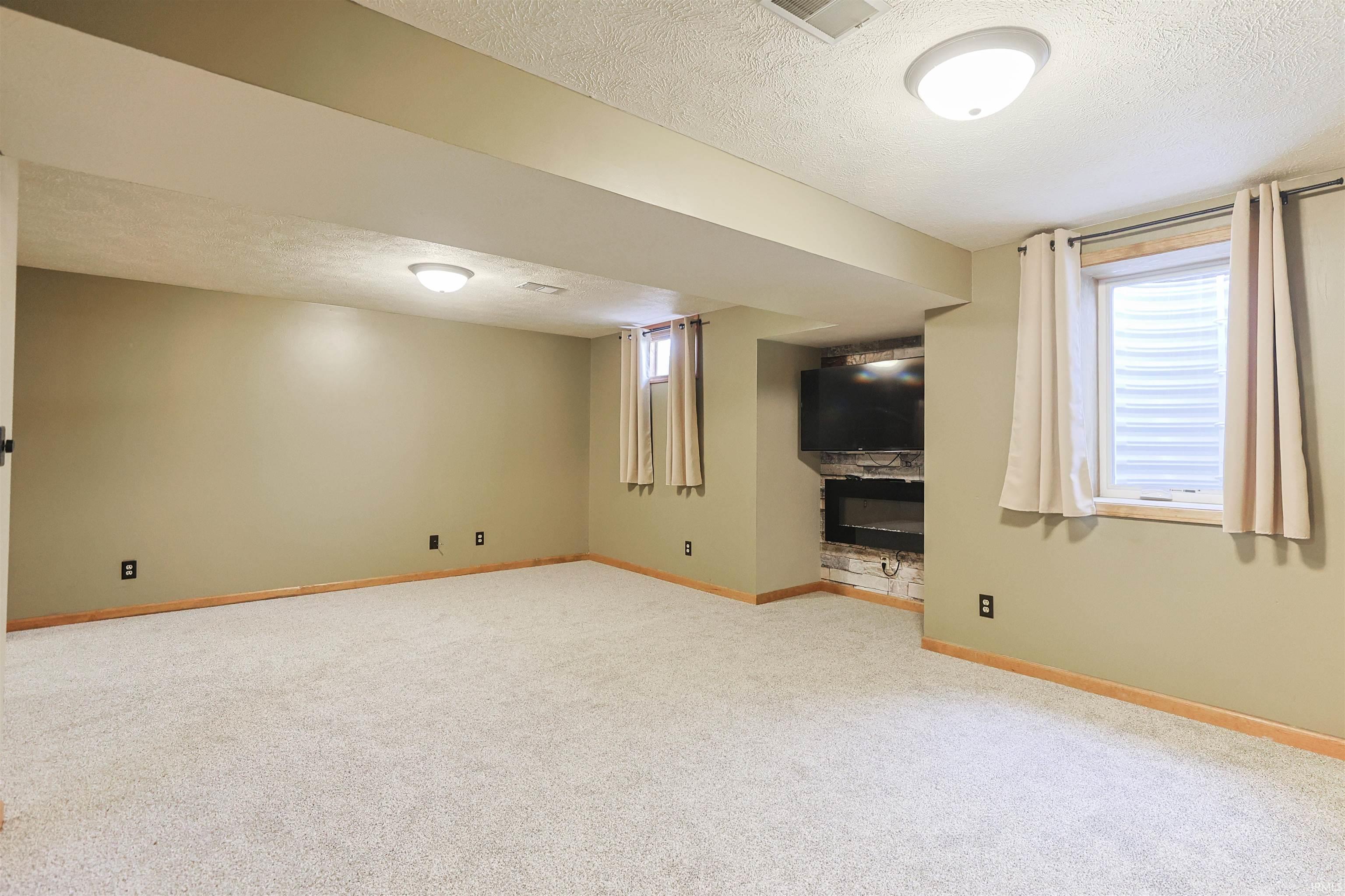 50820 Stonebridge Drive Granger IN 46530