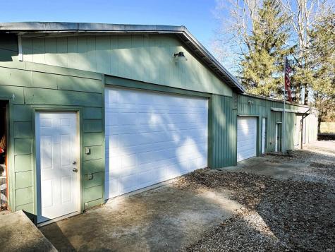 1523 N Oard Road Bloomington IN 47404