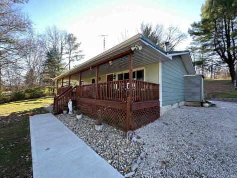 1523 N Oard Road Bloomington IN 47404