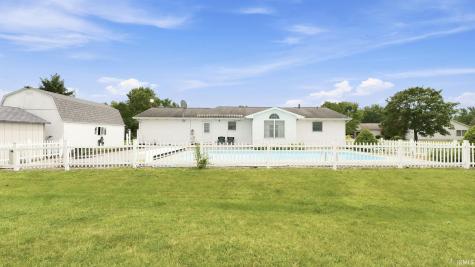 2874 E 25 N Road Huntington IN 46750