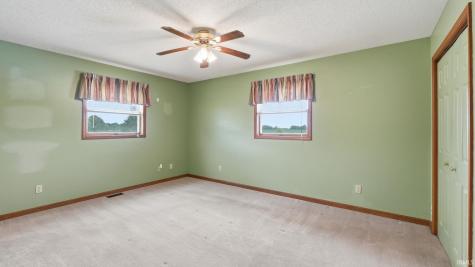 2874 E 25 N Road Huntington IN 46750