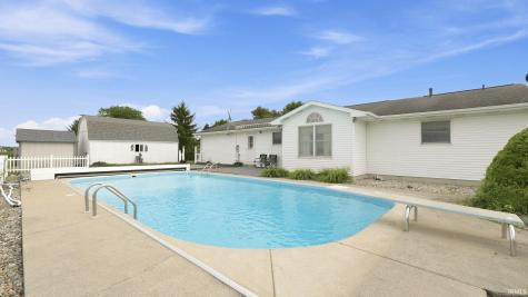 2874 E 25 N Road Huntington IN 46750