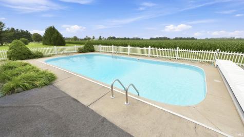 2874 E 25 N Road Huntington IN 46750