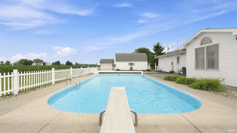 2874 E 25 N Road Huntington IN 46750