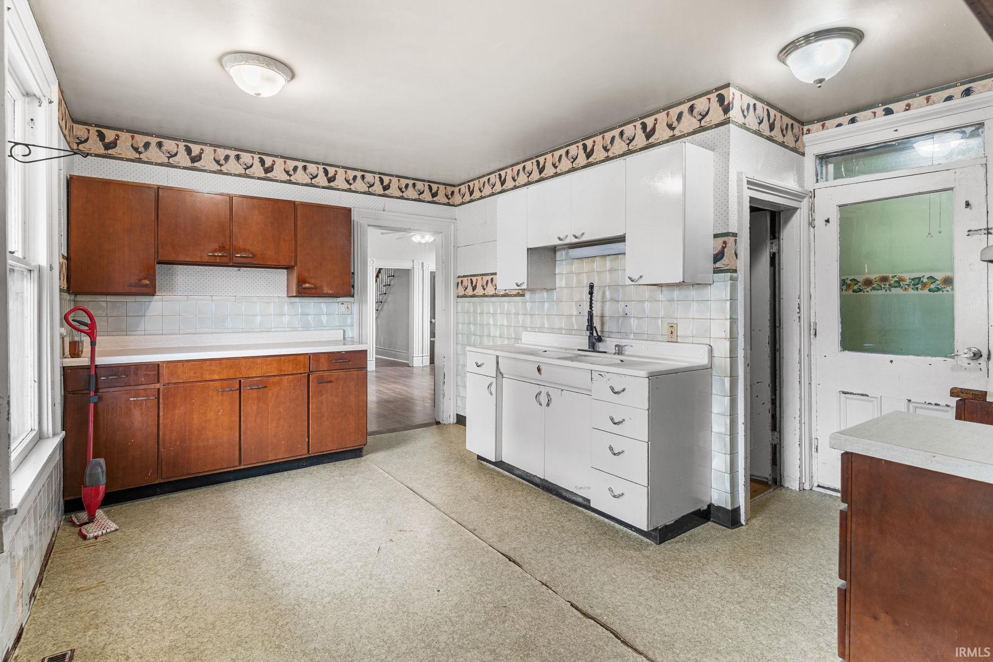 507 Roosevelt Road Walkerton IN 46574