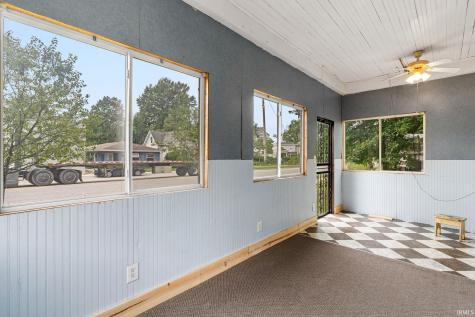 507 Roosevelt Road Walkerton IN 46574