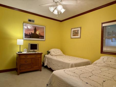 1821 Colonial Drive Rochester IN 46975