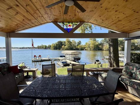 1821 Colonial Drive Rochester IN 46975
