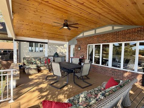 1821 Colonial Drive Rochester IN 46975
