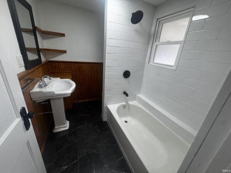 1205 Pemberton Drive Fort Wayne IN 46805