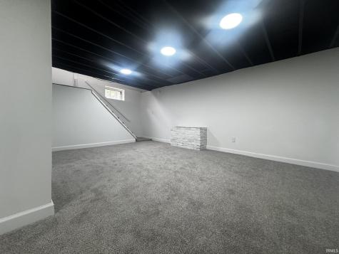 1205 Pemberton Drive Fort Wayne IN 46805