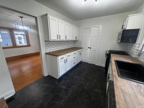 1205 Pemberton Drive Fort Wayne IN 46805