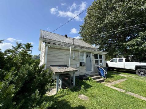 212 W Grissom Avenue Mitchell IN 47446