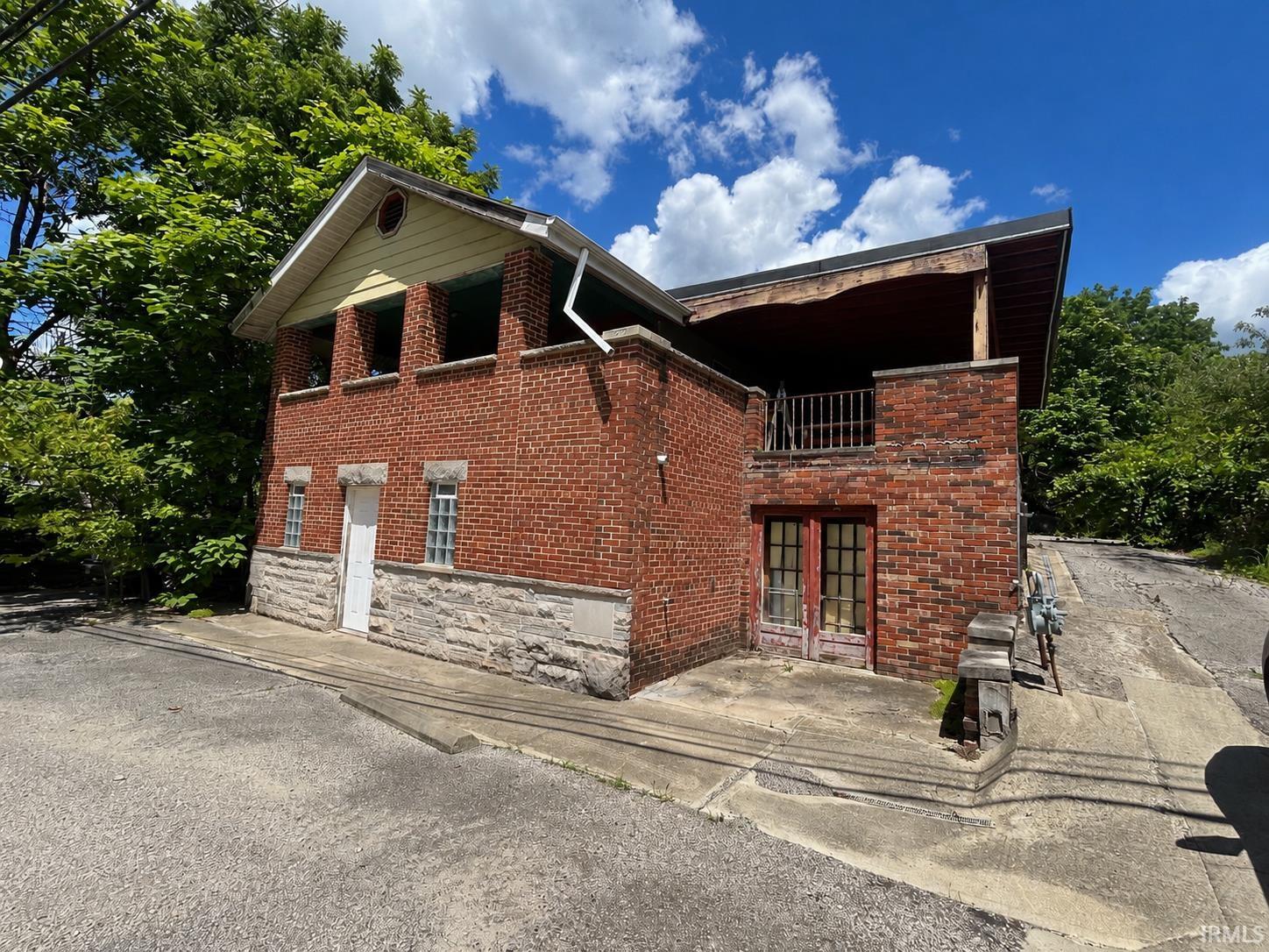 1910 W Arlington Road Bloomington IN 47404