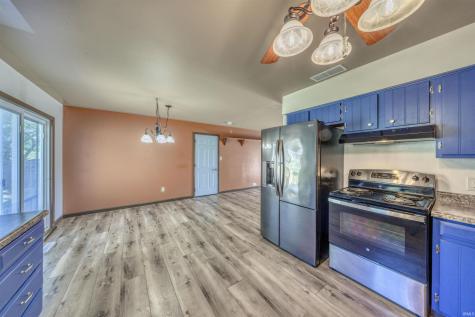 563 W Prancer Drive Santa Claus IN 47579