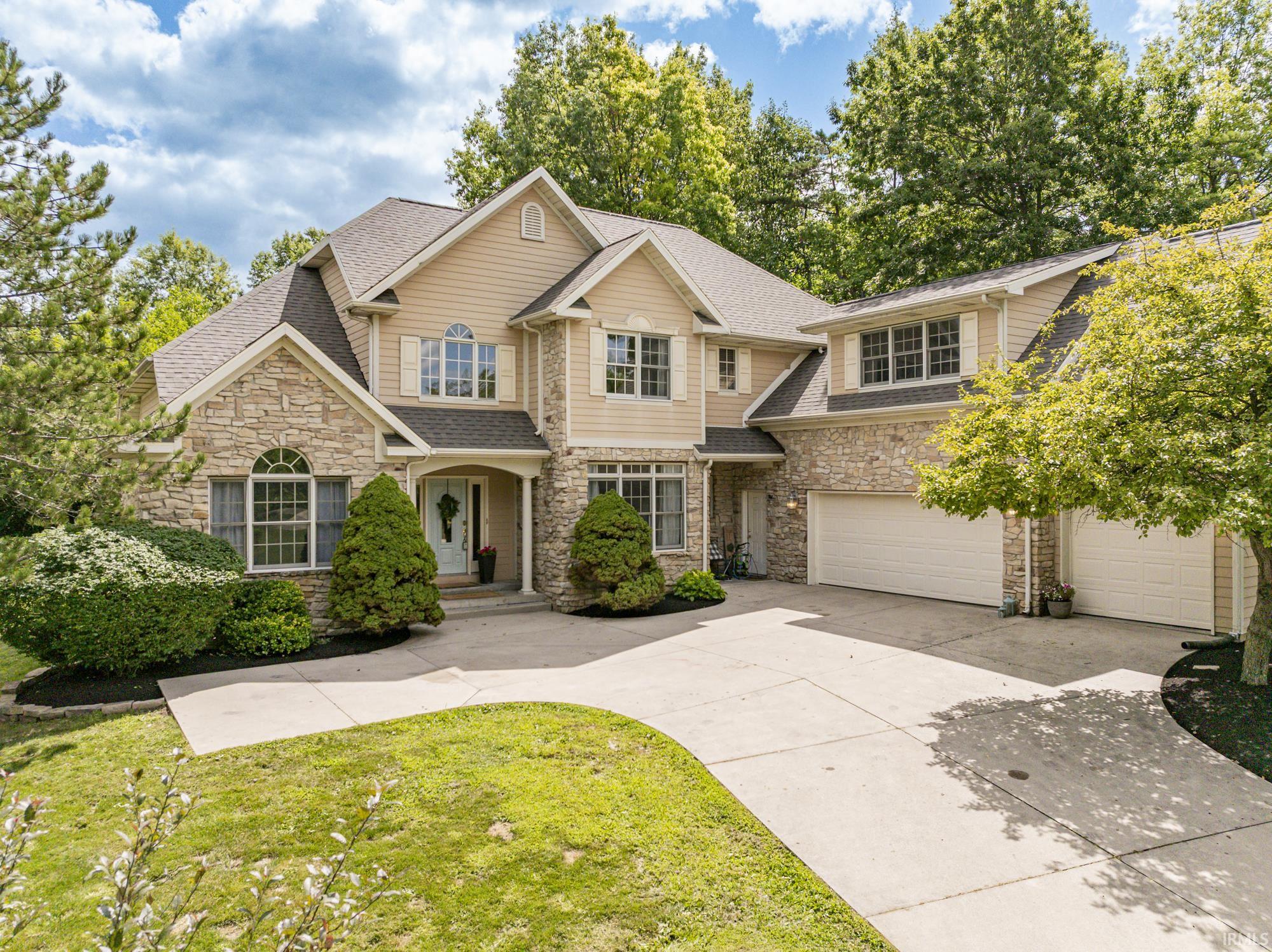 1300 N Grove Court Muncie IN 47304