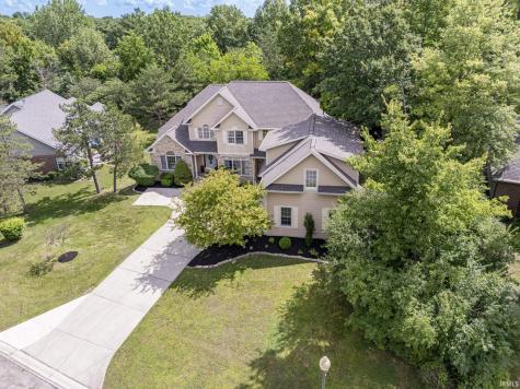 1300 N Grove Court Muncie IN 47304