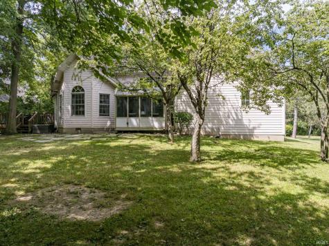 1300 N Grove Court Muncie IN 47304