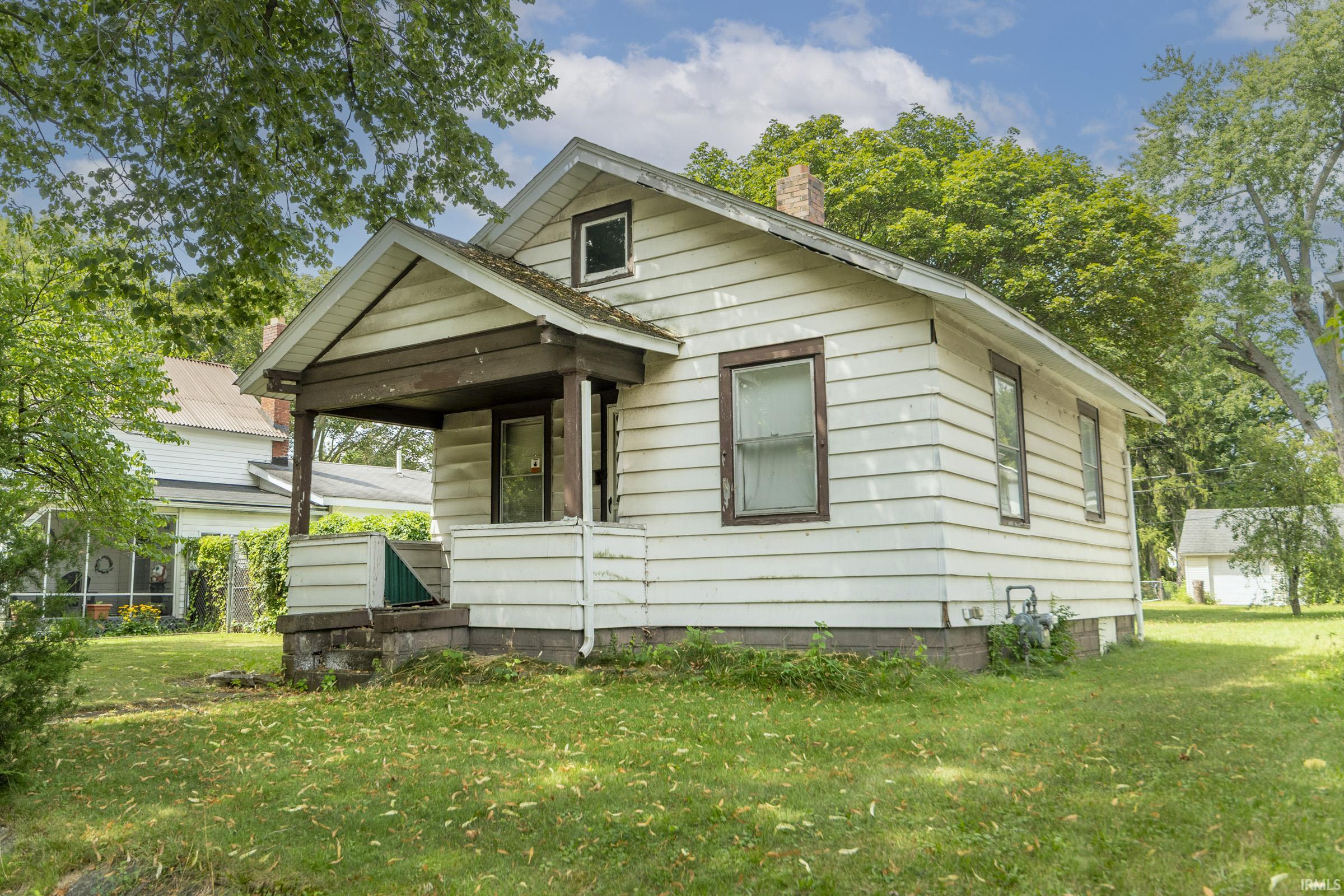 1005 S Logan Street South Bend IN 46615