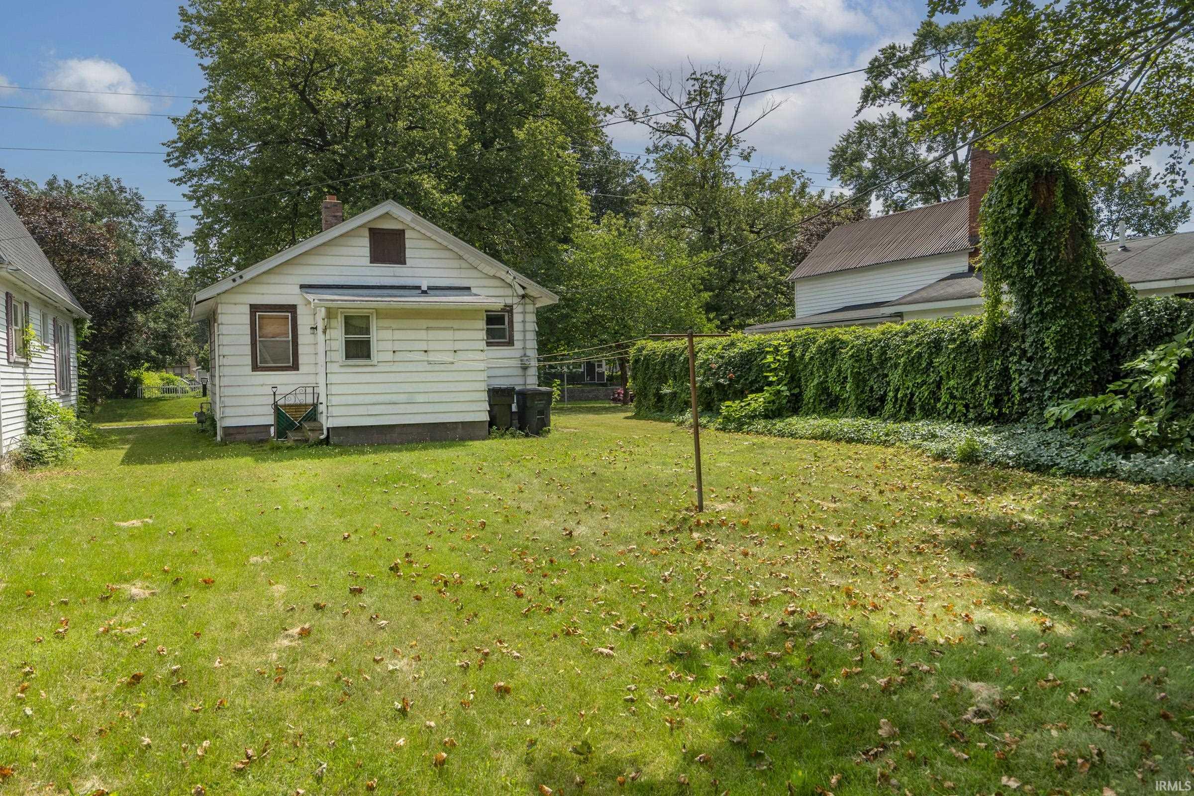 1005 S Logan Street South Bend IN 46615