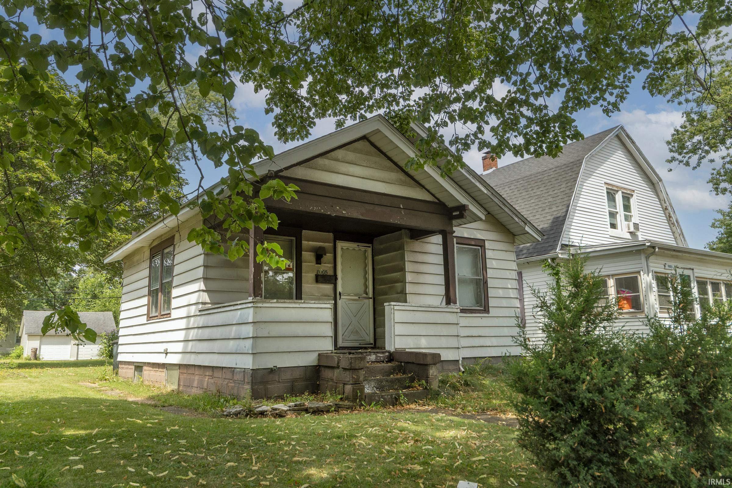 1005 S Logan Street South Bend IN 46615
